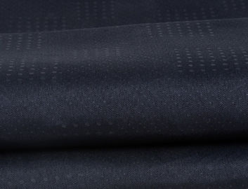 चीन बैग के लिए पनरोक काले पॉलिएस्टर तफ़ता कपड़े 20 * 20D सूत गणना आपूर्तिकर्ता