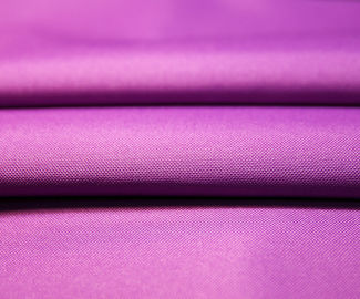 चीन बैंगनी ऑक्सफोर्ड 600d नायलॉन कपड़े, सादा रंग पानी प्रतिरोधी नायलॉन खिंचाव कपड़े आपूर्तिकर्ता